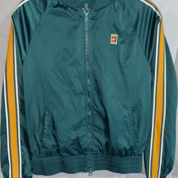 Nike Jackets \u0026 Coats | Nike Vintage Womans Track Jacket Green White and Orange | Color: Green/Orange | Size: S | 19bmajor86's Closet